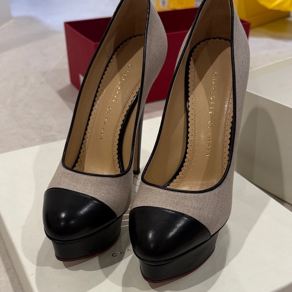 Charlotte Olympia Black and Cream Heels - Picture 1 of 2